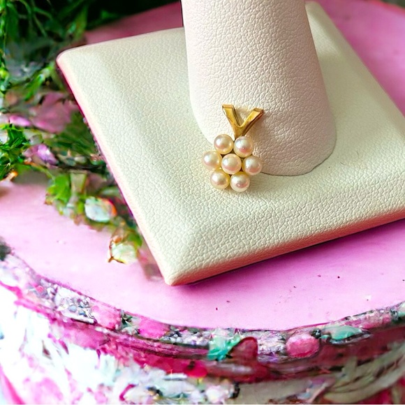 Vintage Jewelry - Vintage Church & Co Gold Pearl Pendant